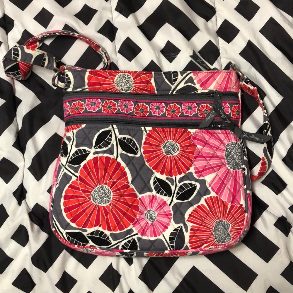 Vera Bradley !! Cherry blossom.👛👜